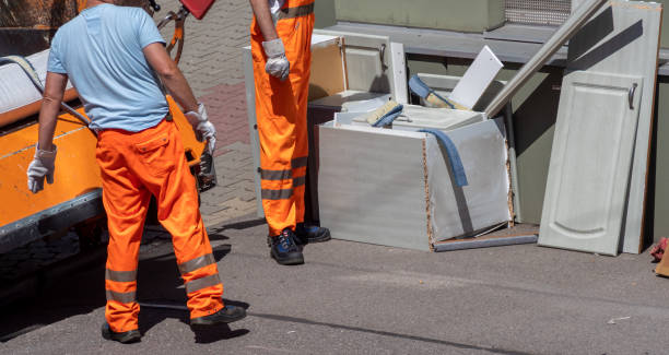 Best Construction Debris Removal  in Huron, SD